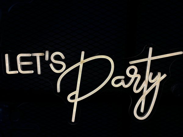 Rótulo de Neón - "Let's Party"